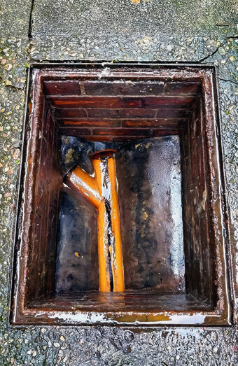 https://blockeddrainsinperth.com.au/uploads/2025/07/hero-blocked-sewers-39472.jpg